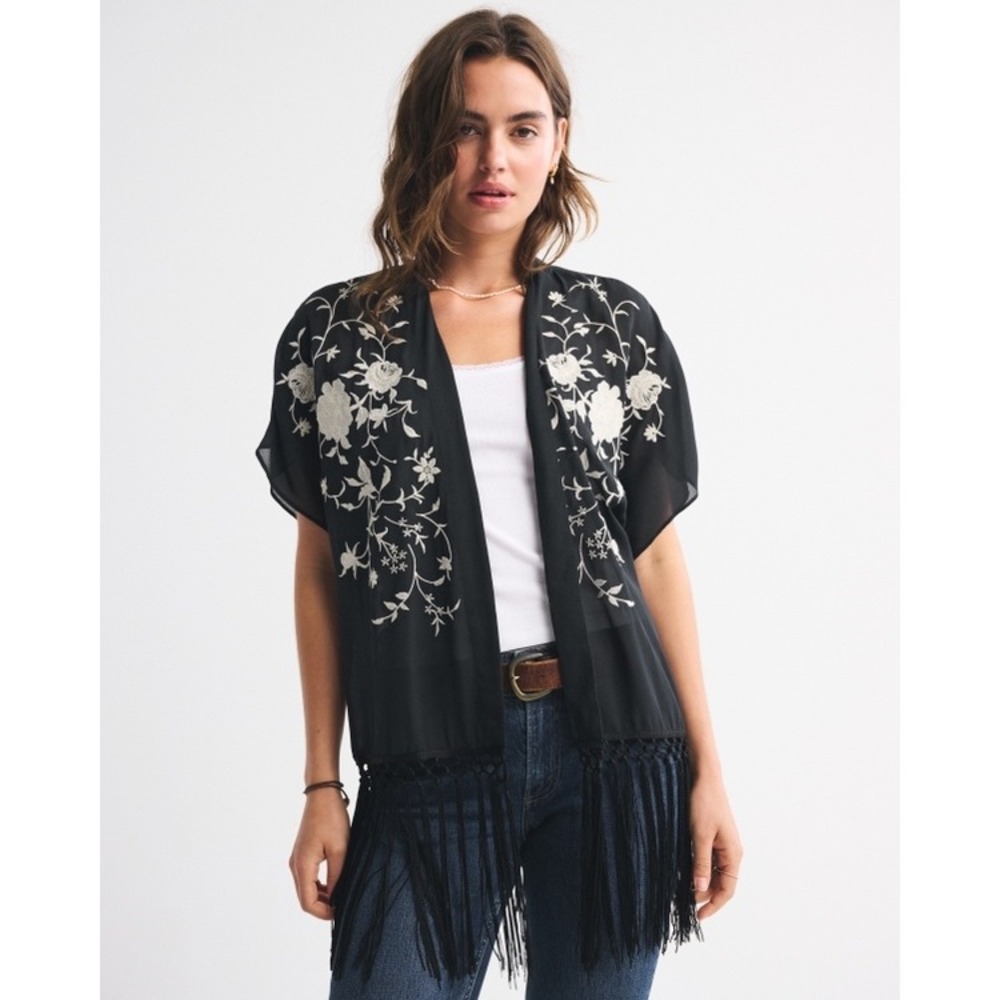 Abercrombie & Fitch Black Floral Embroidered Fringe Kimono Shawl One Size Boho